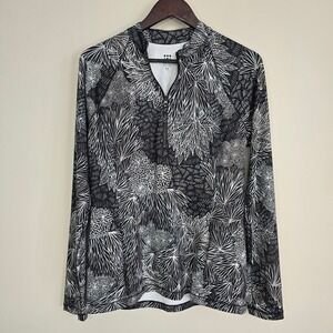 Title Nine Sunblock Half Zip Top Womens Medium Black White Leaf Print Outdoors